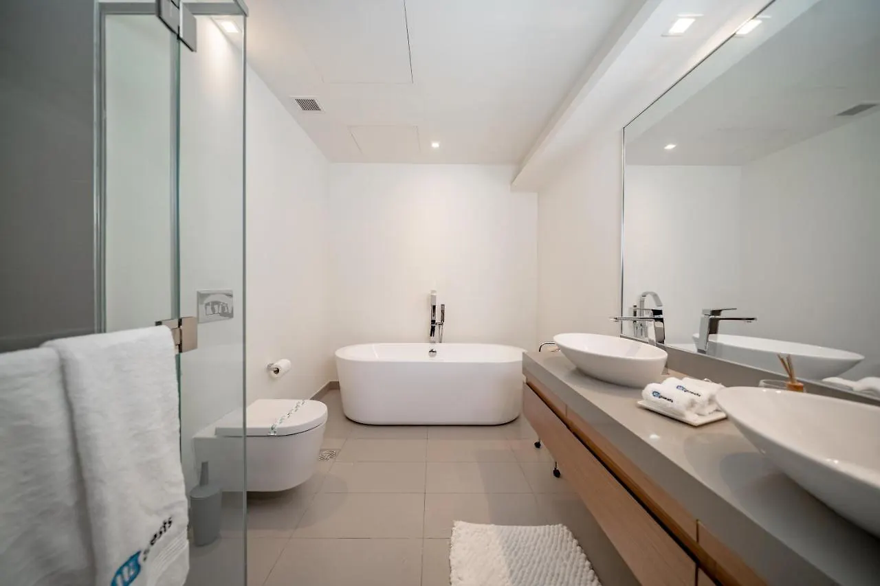 Higuests - Stunning Family Size Apt With Panoramic Views Apartment Dubai